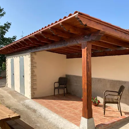 San Pumes Tatil Evi Mestas De Con